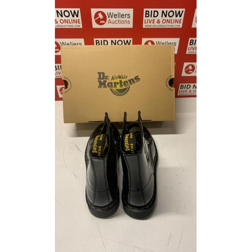 1051 - LADIES NEW DR MARTENS PATENT LAMPER / SIZE 7