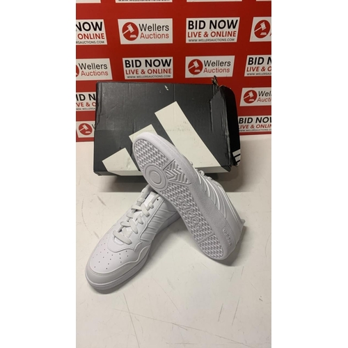 1058 - LADIES NEW ADIDAS HOOPS 4.0 / SIZE 6.5