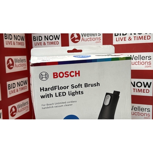 9092 - BOSCH BHZUHFN DYSZA DO TWARDYCH POD?�G Z O?WIETLENIEM LED, ODPOWIEDNIA DO ODKURZACZY AKUMULATOROWYCH... 