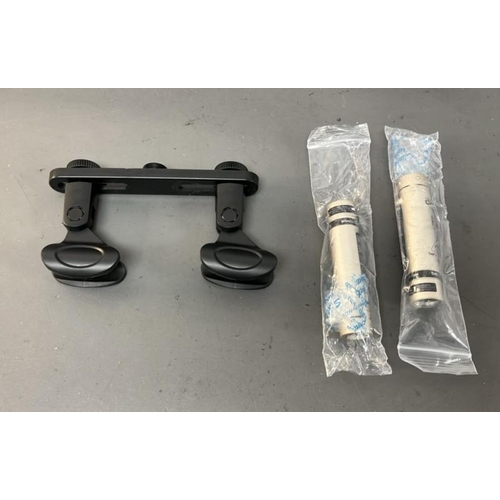 9574 - X2 BAHRINGER C2 MATCHED CONDENSER STUDIO MICROPHONE + TABLE STAND