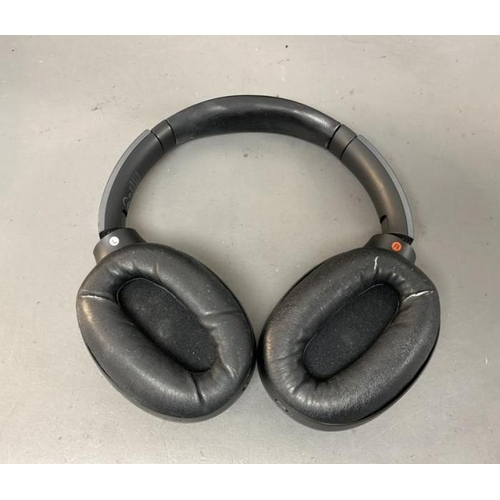 9581 - X1 HEADPHONE SONY WH-1000XM2 INC. CASE