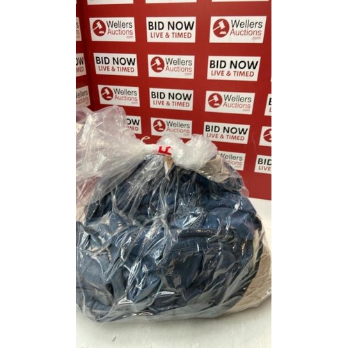 6456 - BAG OF JEANS