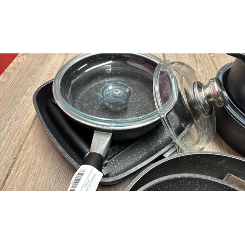 9007 - BERGHOFF EUROCAST SIGNATURE PAN SET