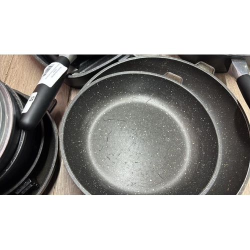 9007 - BERGHOFF EUROCAST SIGNATURE PAN SET