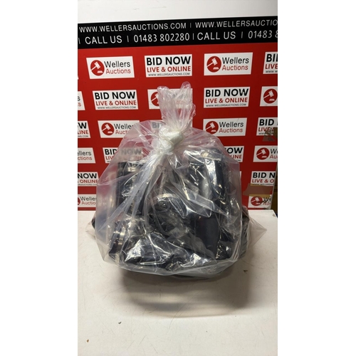 9014 - X8 STAINLESS STEEL 'CONGRATULATIONS' DRINKS FLASKS/BOTTLES