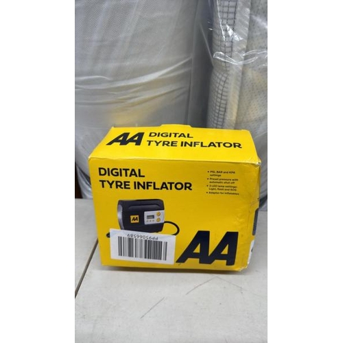 9033 - AA 12V DIGITAL TYRE INFLATOR AA5502  FOR CARS OTHER VEHICLES INFLATABLES BICYCLES - SHOWS PSI BAR KP... 