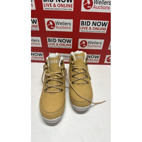 3069 - GENTS NEW FIRETRAP BOOTS / SIZE 8