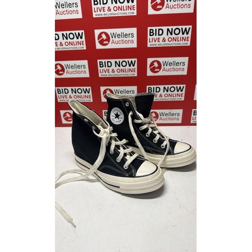 3078 - LADIES NEW CONVERSE CTAS / SIZE 6