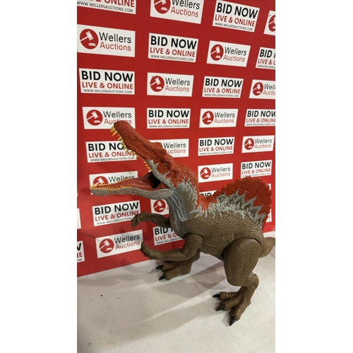 3280 - JURASSIC WORLD SUPER COLOSSALSPINOSAURUS ACTION FIGURE