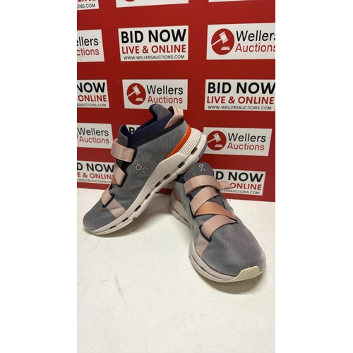 3073 - LADIES PRE-OWNED ON TRAINERS / SIZE 6