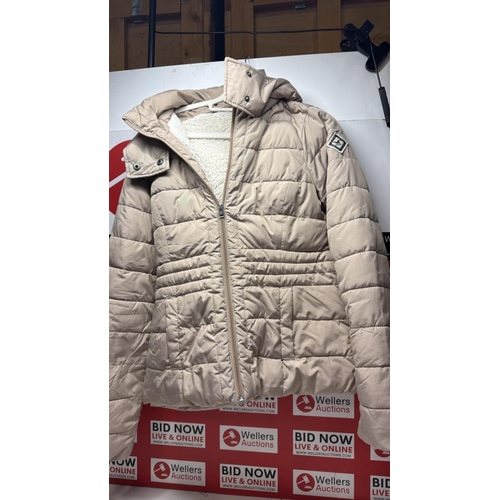3118 - LADIES PRE OWNED HOLLISTER PUFFER JACKET / SIZE S