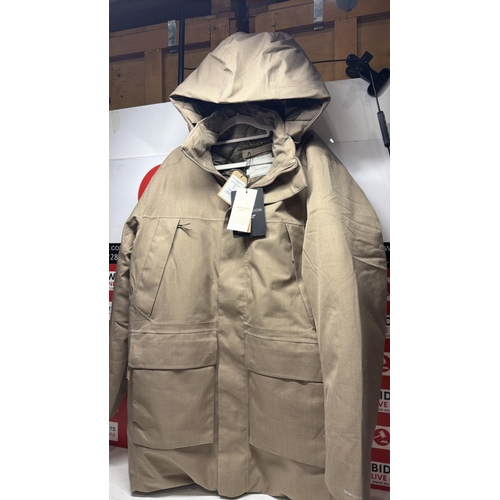 3119 - GENTS NEW JACK & JONES PREMIUM VINTAGE PARKA / SIZE MEDIUM