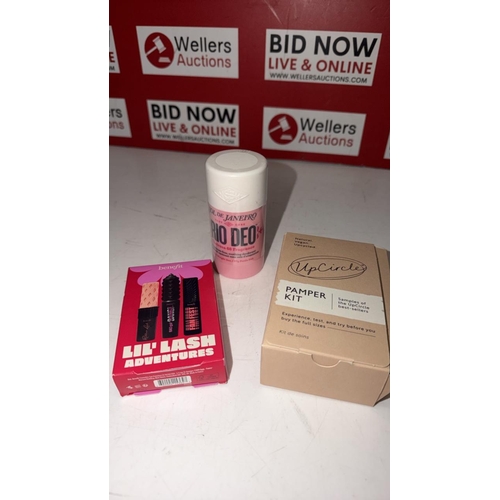3248 - NEW UP CIRCLE PAMPER KIT / BENEFIT LASH KIT / SOL DE JANEIRO CHEIROSA 68