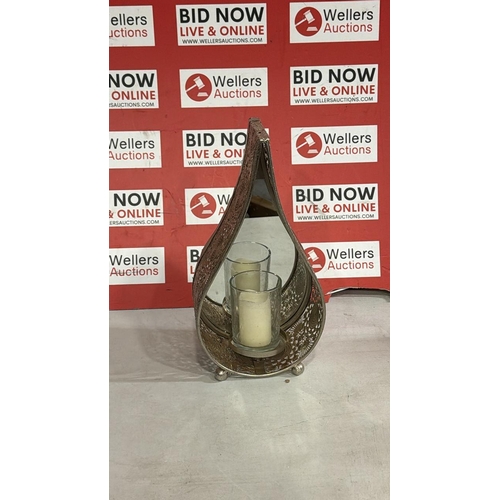 3274 - TEARDROP SHAPE MIRRORRED CANDLE HOLDER