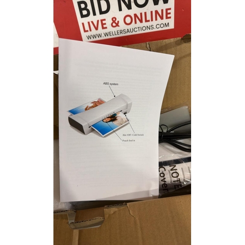 3276 - BRAND NEW A4 HOT & COLD LAMINATOR MODEL SL200
