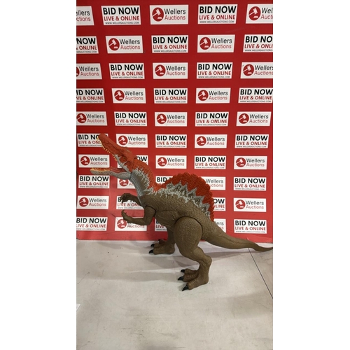 3280 - JURASSIC WORLD SUPER COLOSSALSPINOSAURUS ACTION FIGURE