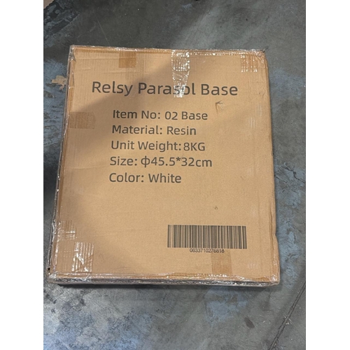 3411 - NEW RELSY PARASOL BASE