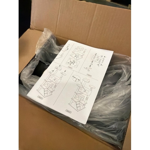 3413 - NEW GRANDMA SHARK CAT CLIMBING TOWER