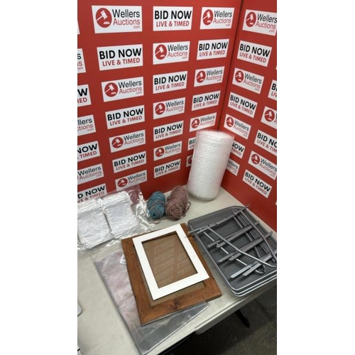 9054 - A HOME AND OFFICE JOBLOT INCLUDING... BUBBLE WRAP, 3 TIER FILING UNIT, 2 BALLS OF WALL, PHOTO FRAME,... 