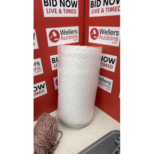 9054 - A HOME AND OFFICE JOBLOT INCLUDING... BUBBLE WRAP, 3 TIER FILING UNIT, 2 BALLS OF WALL, PHOTO FRAME,... 