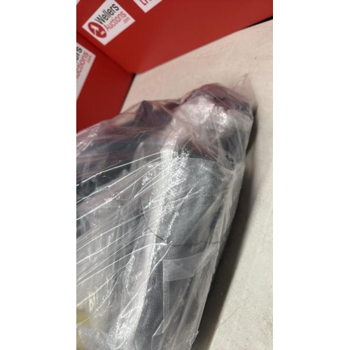 9055 - A JOBLOT OF AUTO/HARDWARE INCLUDING: MOTORBIKE LED ELECTRONIC WING MIRROR, WIPERS, FILTER, GARDEN ST... 