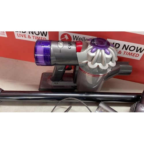 2 - DYSON V8 ADVANCED STICK VACUUM CLEANER