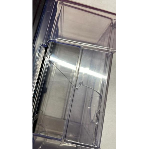 64 - MIU VEGETABLE CHOPPER