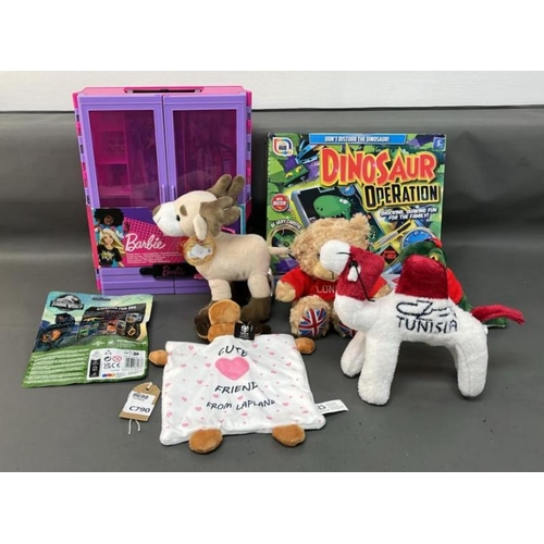 9698 - X8 BRAND NEW TOYS INC. LONDON BEAR, DINOSAUR, DEER, CAMEL, DINOSAUR FUN BAG, REINDEER COMFORTER, BAR... 