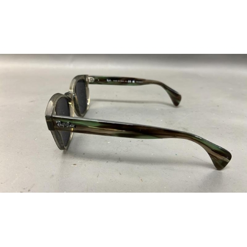 9701 - X1 SUNGLASSES RAY BAN RB 0880-S INC. CASE