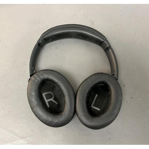 9723 - X1 HEAPHONES BOSE QC45/ MODEL: 437310 / BLACK/ INC. CASE, CABLE