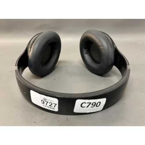 9727 - X1 HEAPHONES BEATS STUDIO PRO/ NOISE CANCELLING/ BLACK