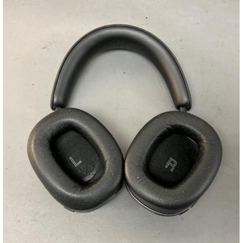 9729 - X1 HEAPHONES BOWERS & WILKINS / NOISE CANCELLING/ BLACK