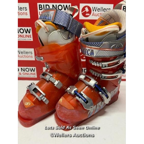 9026 - KIDS PRE-OWNED TECHNICA SKI BOOTS / SIZE UK 3.5