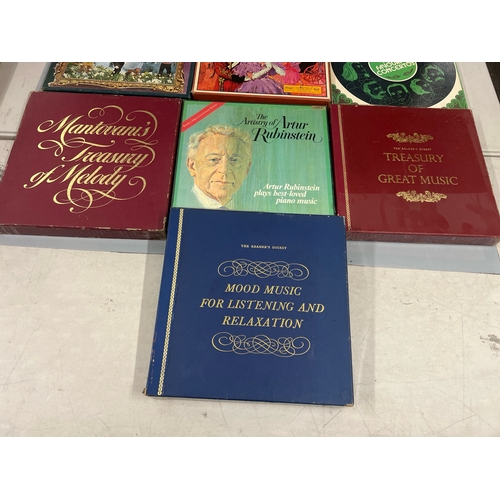 9040 - Classical and Opera vinyl box sets, unchecked for completeness (10) / AN41