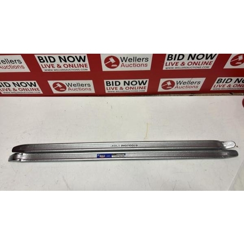 Lot 7064      