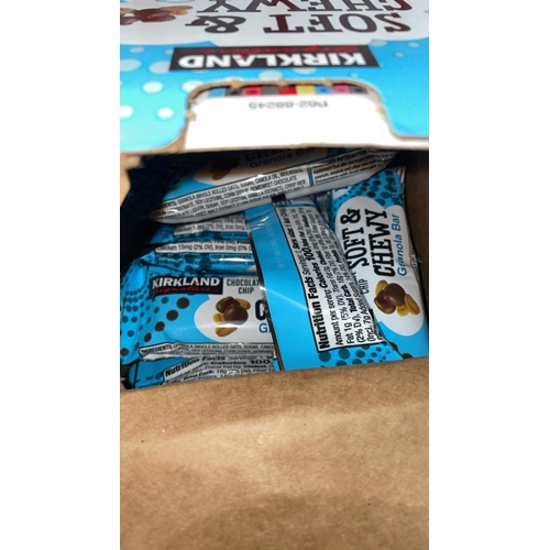 2126 - KIRKLAND SIGNATURE SOFT & CHEWY GRANOLA BARS