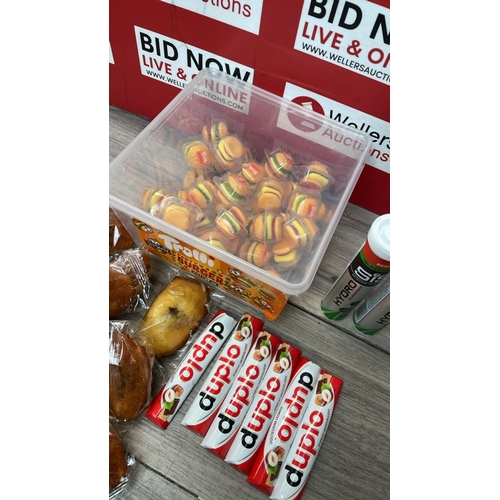 2160 - SWEETS INCL. BURGERS AND MORE