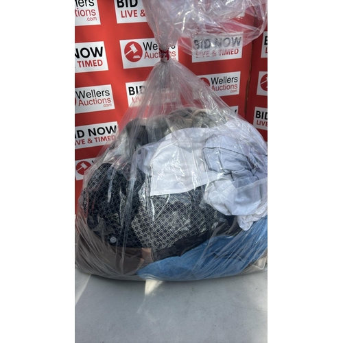 Lot 2196      