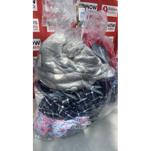 Lot 2197      