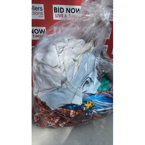 Lot 2202      