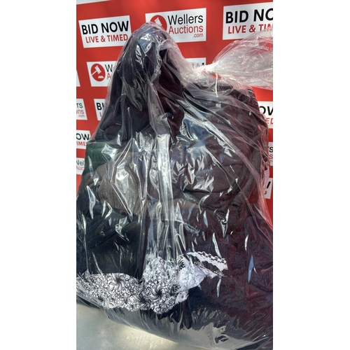 2206 - BAG OF JUMPERS INC REGATTA