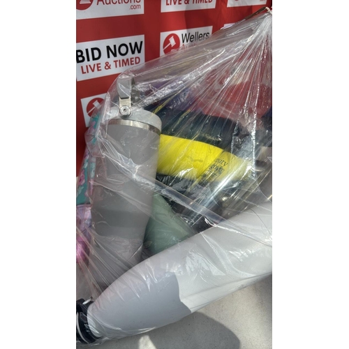 2213 - BAG OF BOTTLES