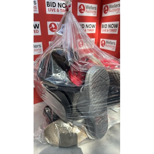 2217 - BAG OF MEN SHOES