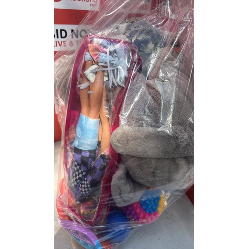 2222 - BAG OF TOYS