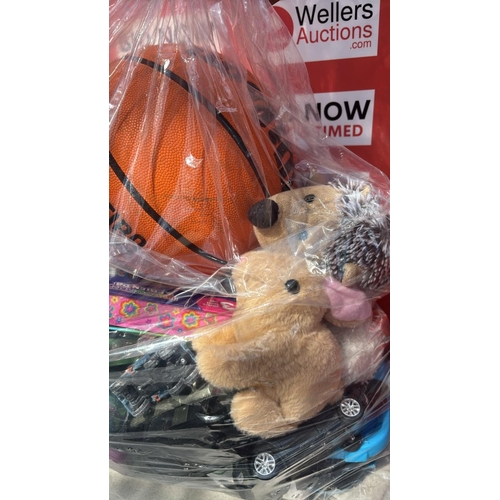 2225 - BAG OF TOYS