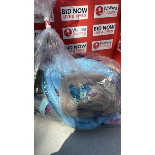 2229 - BAG OF CHILDREN BAGS