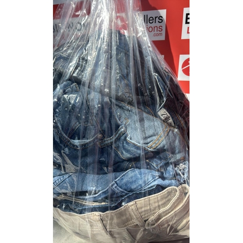 2232 - BAG OF JEANS INC ZARA