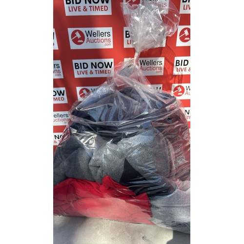Lot 2240      