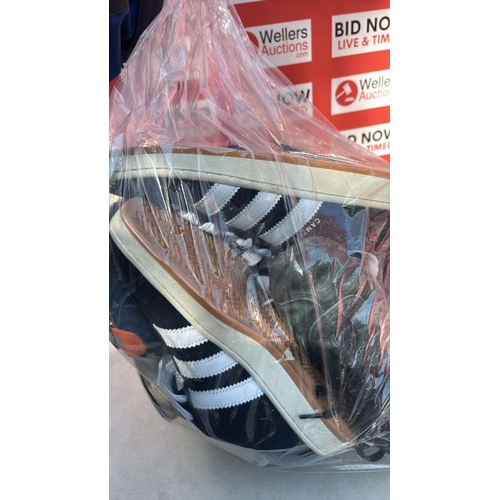 2250 - BAG OF TRAINERS INC ADDIDAS