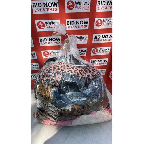 2255 - BAG OF LADIES CLOTHES